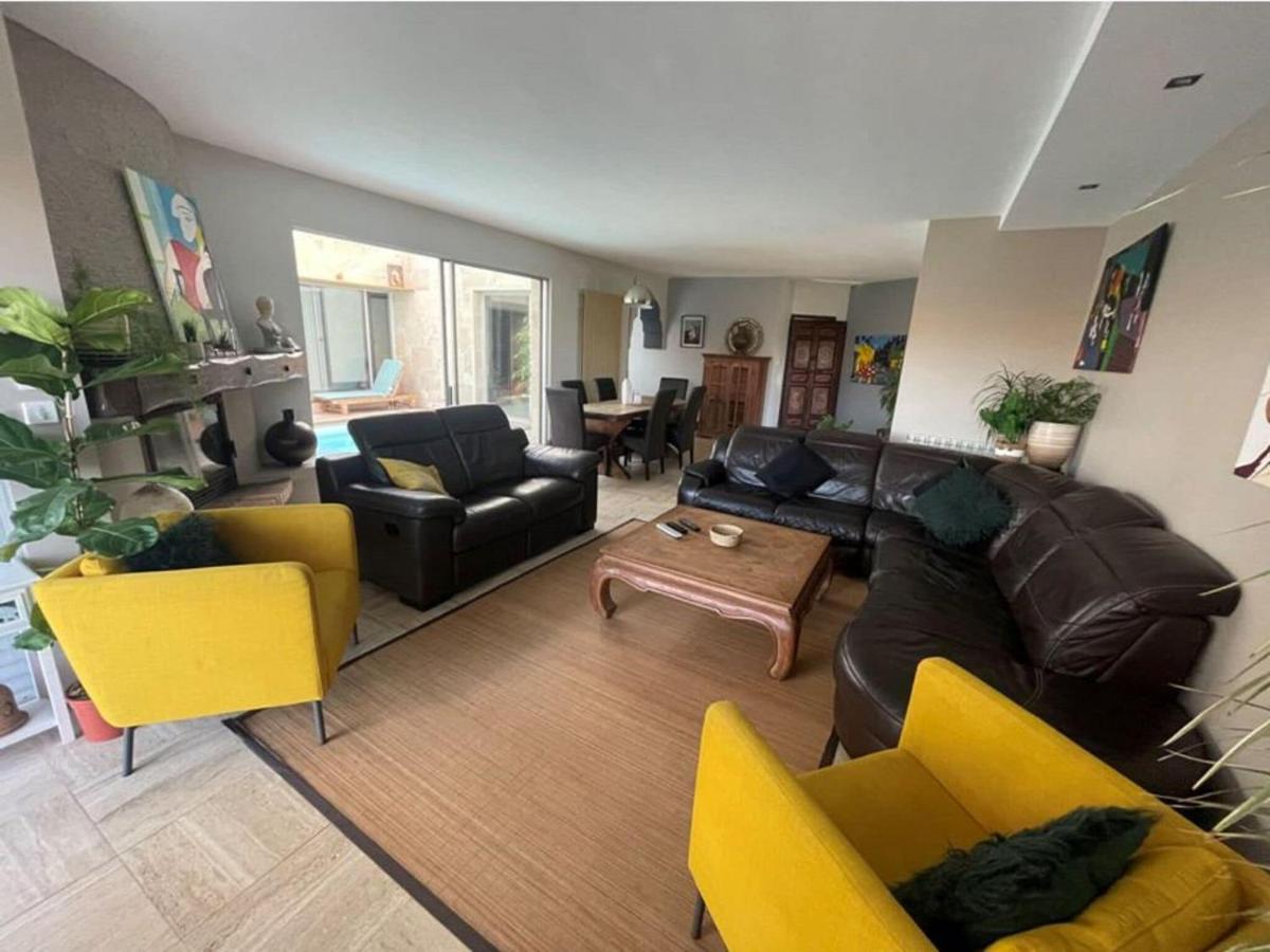 Holiday Home With Indoor Pool, Le Porge Eksteriør bilde