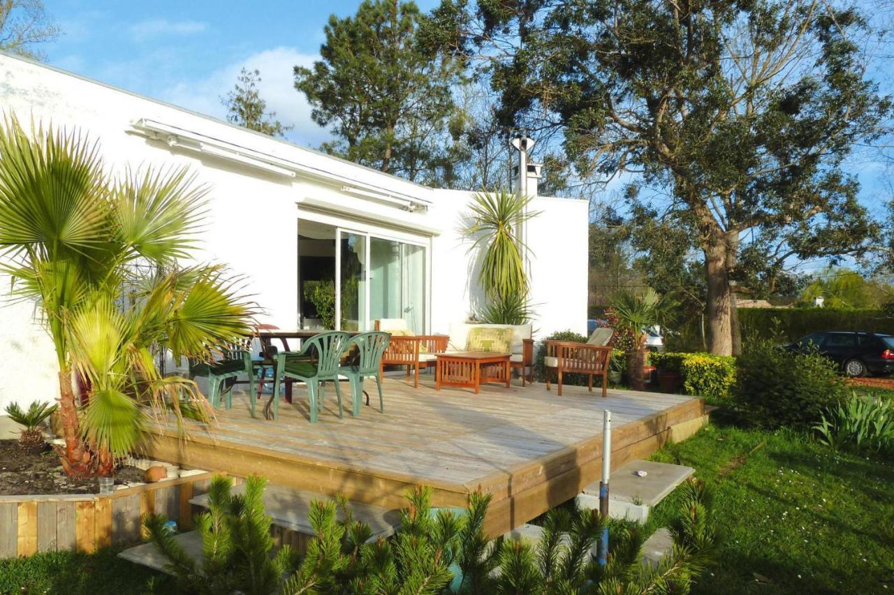Holiday Home With Indoor Pool, Le Porge Eksteriør bilde