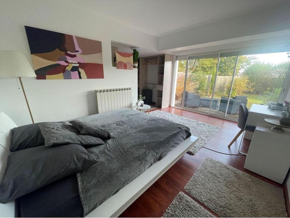 Holiday Home With Indoor Pool, Le Porge Eksteriør bilde