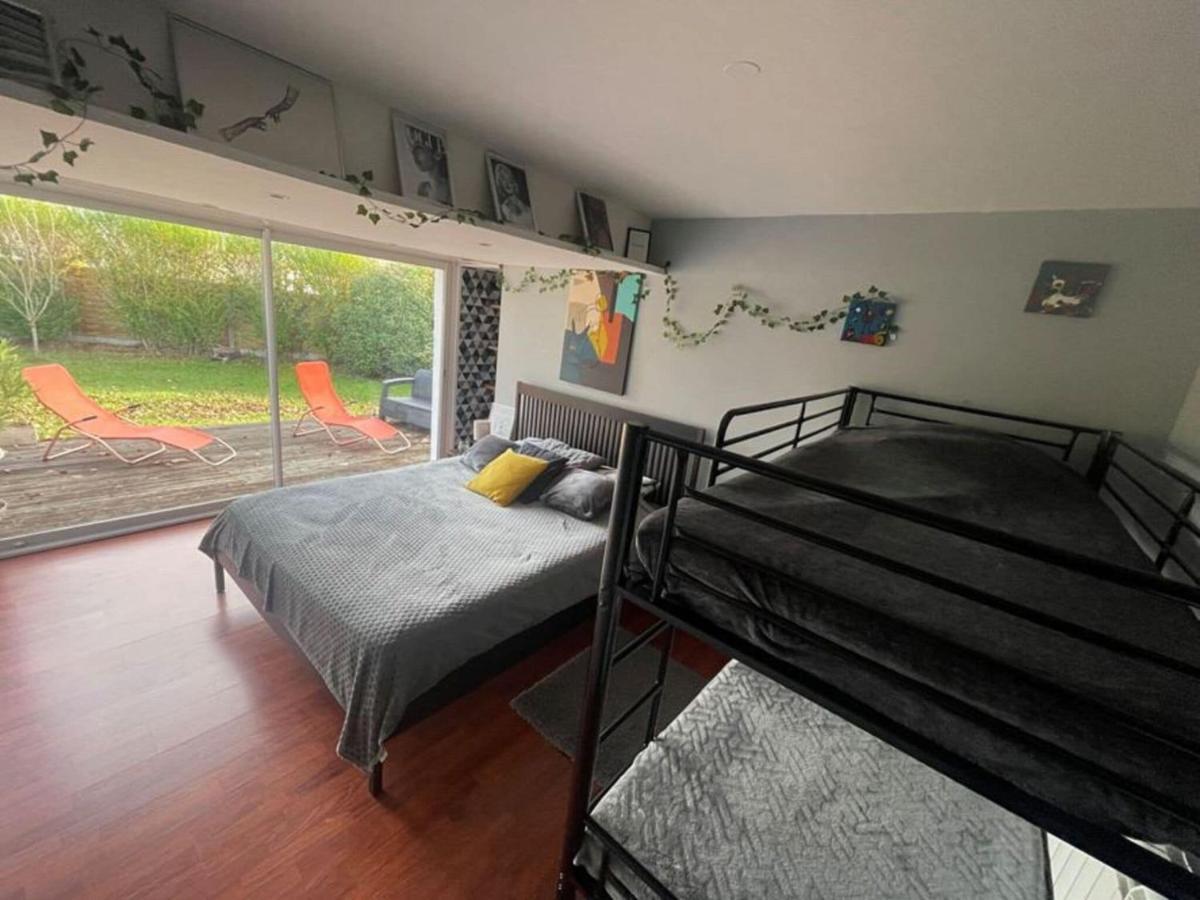 Holiday Home With Indoor Pool, Le Porge Eksteriør bilde