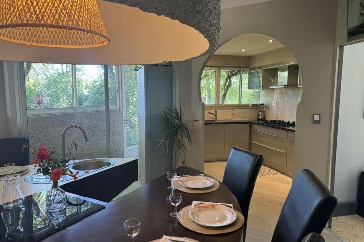 Holiday Home With Indoor Pool, Le Porge Eksteriør bilde